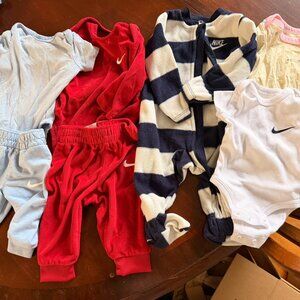 NIKE 0-3M Infant Newborn Boys Bundle - 2 outfits, 2 onesies, and 1 pajama set.